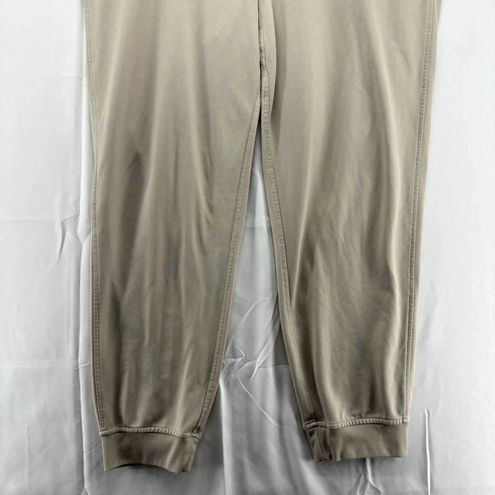 Under Armour Joggers Men Size 2XL Khaki Sportstyle Tricot Pants Athletic Running